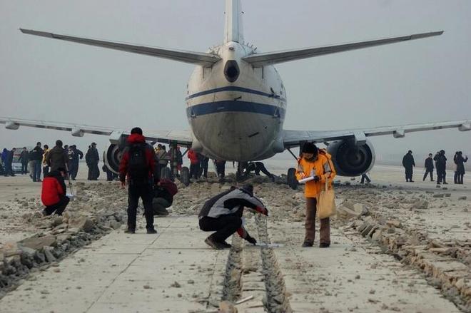 韩国空难机场跑道尽头之谜，深度探究与反思