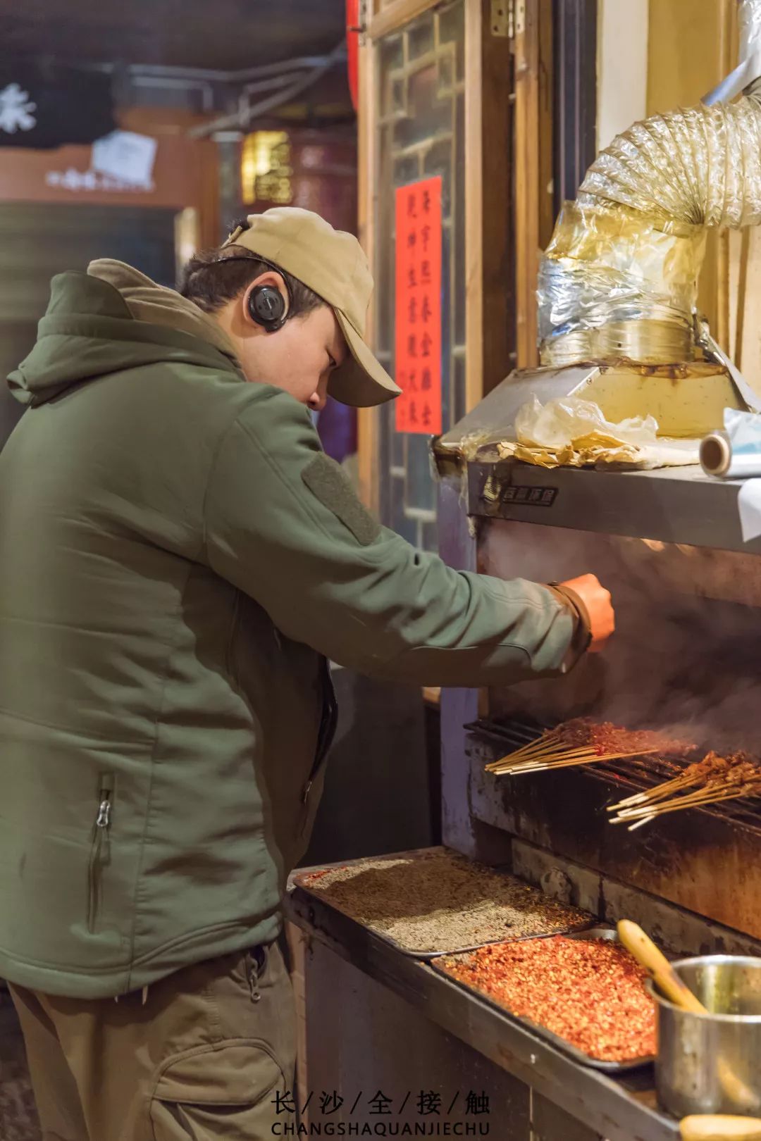 长沙烧烤店发生持刀杀人案，三人不幸遇害