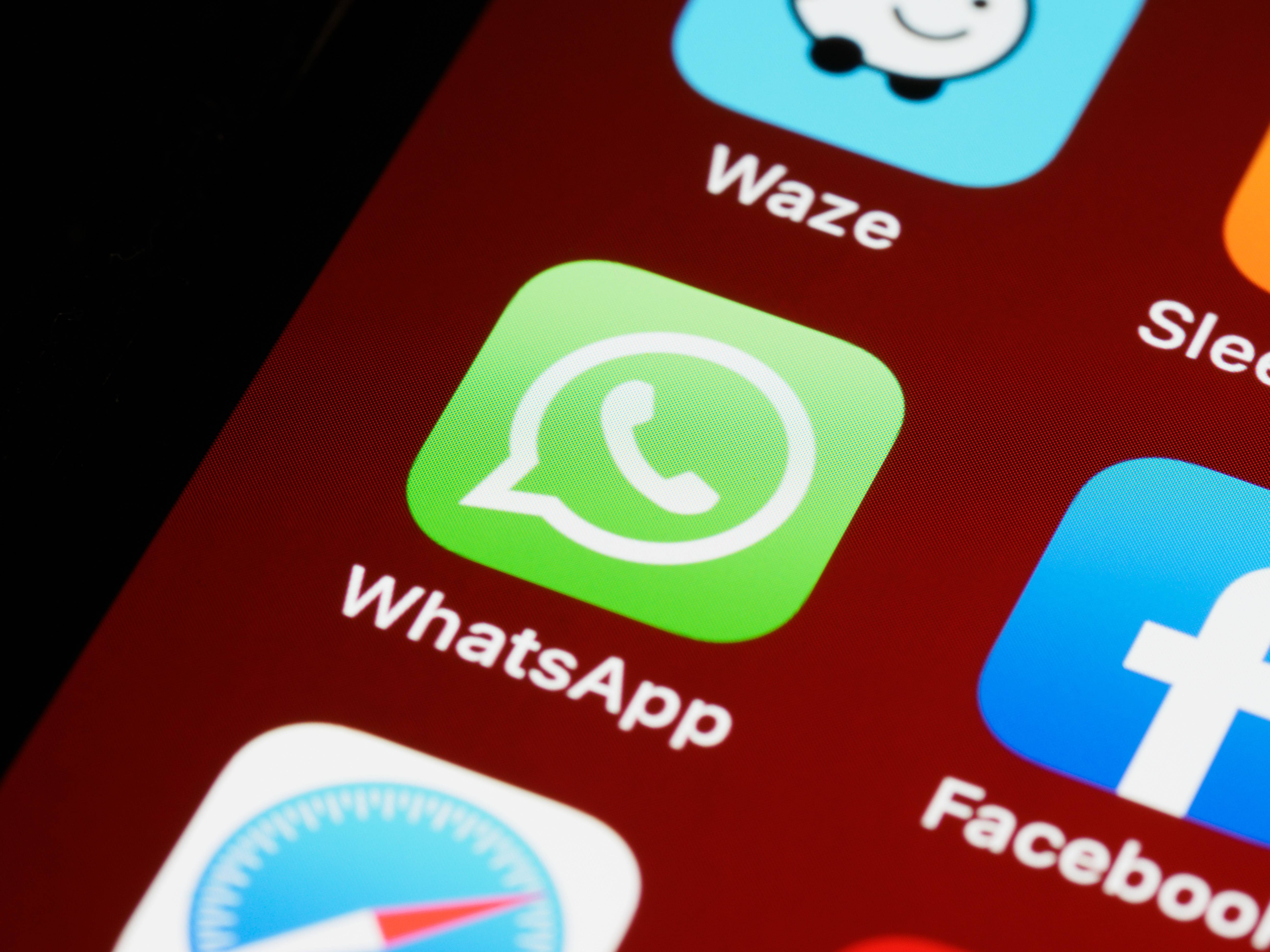 WhatsApp软件简介，中文命名与功能与影响力解析