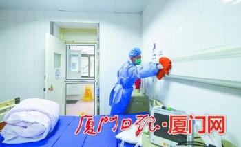 院方回应老人长期住医院单间背后的深层次问题